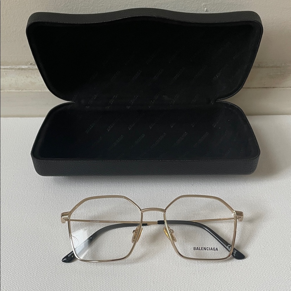 Balenciaga Gold eyeglasses 100% authentic BB0198O worn once! Excellent shape